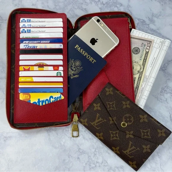 Louis Vuitton Cerise Daily Organizer with insert (2 pieces) - Picture 2 of 16